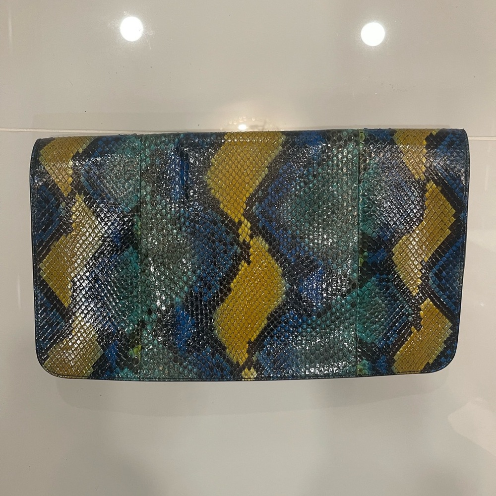 Gucci Python Clutch. Used Only 1 Time. Guaranteed… - image 2
